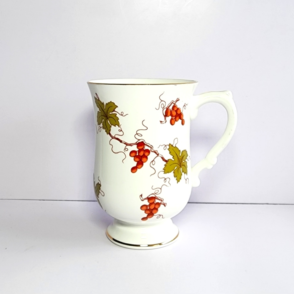 Royal Victoria fine bone china coffee cup